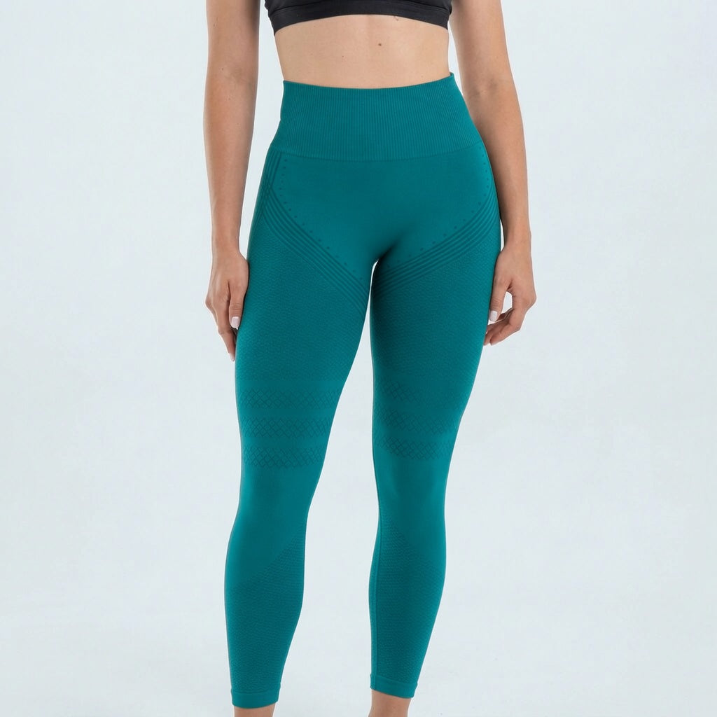 color:turquoise