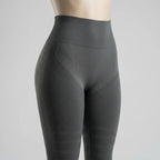 color:gray