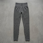 color:gray