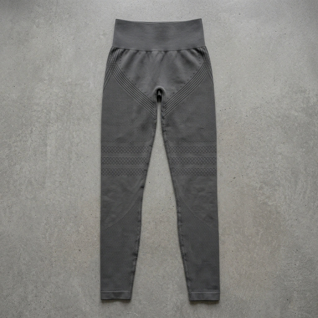 color:gray