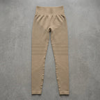 color:beige