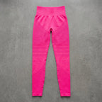 color:hot pink